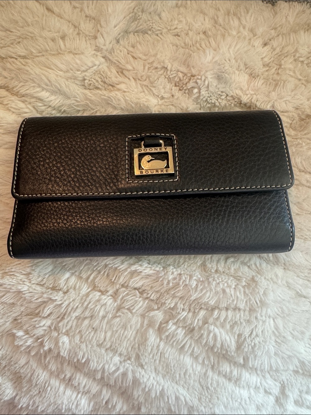 Dooney & Bourke Pebble Grain Landon Trifold Wallet Black Vacchetta Leather
